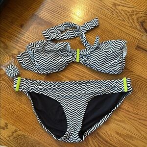 Xhilaration Black and White Chevron Bikini Swimwear